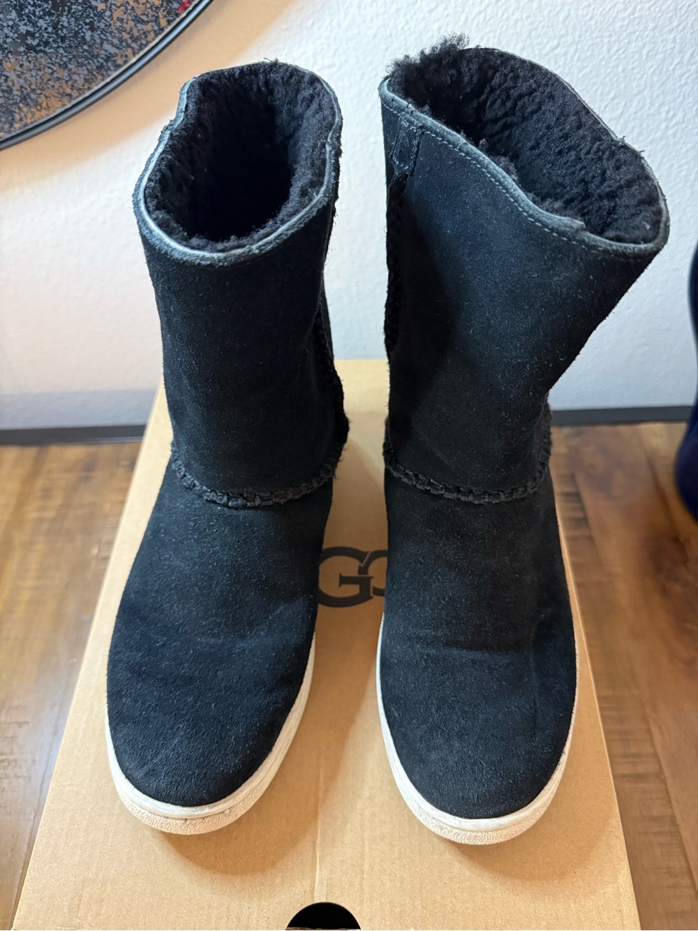 Ugg MIKA BOOTS